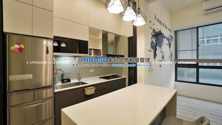 eeb94f64db500669fd065566acbbd261.jpg