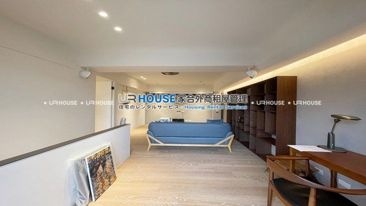 aed6fab87642d4bd5f66fba3db963d48.jpg