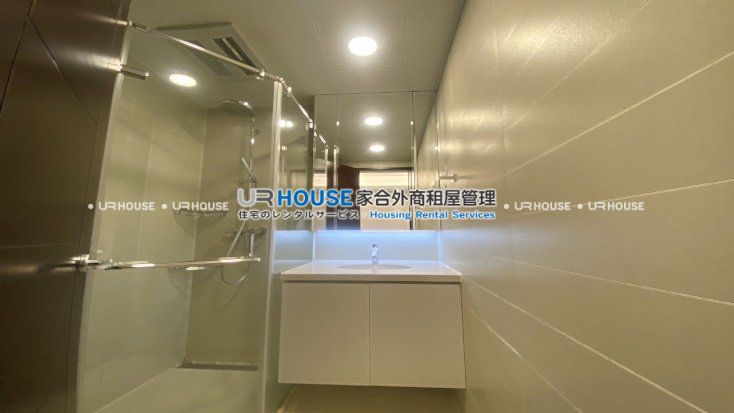 d1aa52a1ac140fe3bbdcd8d96dd39680.jpg