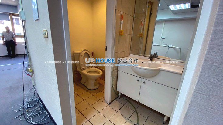 cd5733c2238f2d0072f2cebe67db7d23.jpg