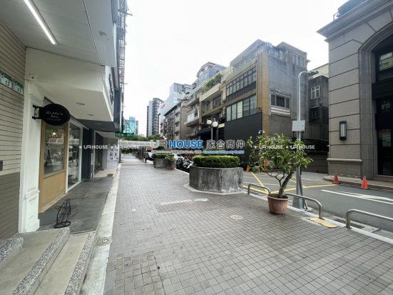 9c8fee4ad87a957790e760d18d002484.jpg
