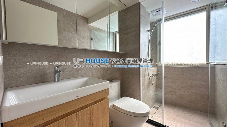 5b9518c607d3d6964786fee8037d67ef.jpg