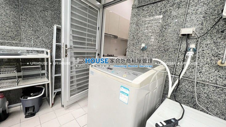 f49d20ad51a4c5c2d38470138be8b090.jpg