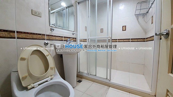 aeb77cdd1bd4e2e363560f7ac512bda8.jpg