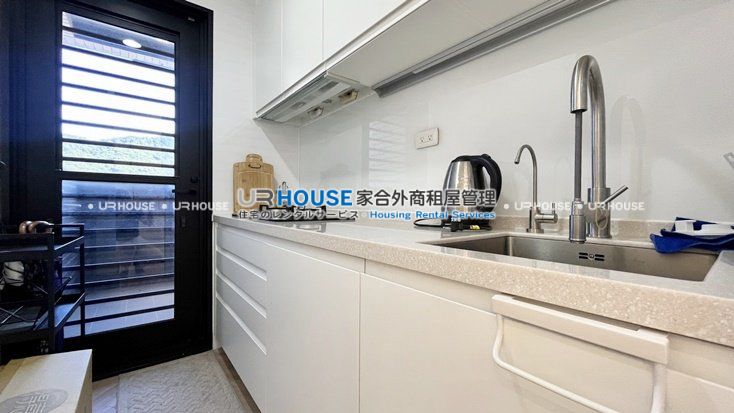 d81549726dede792d681805db8803bf1.jpg