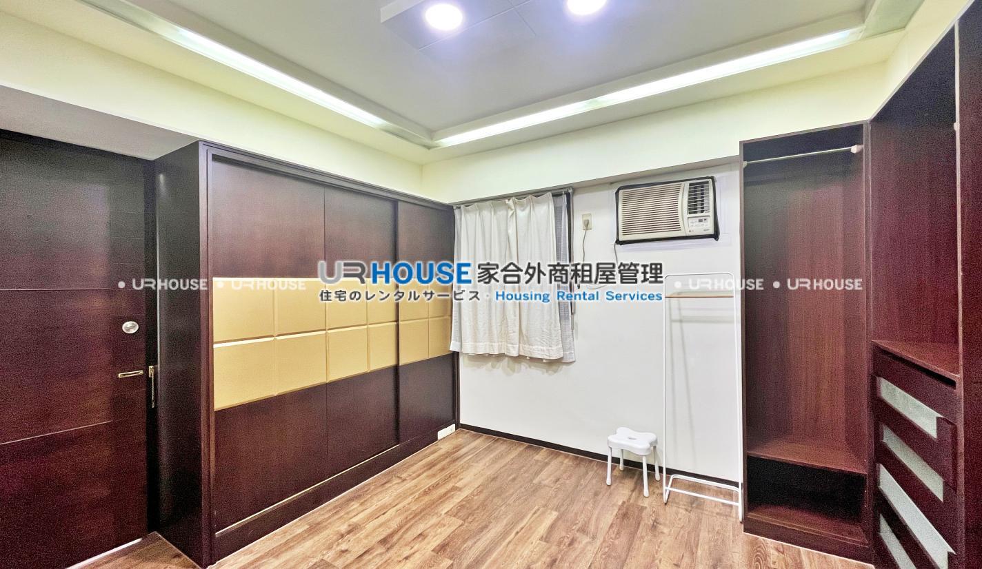 batch_closet room (3).jpg