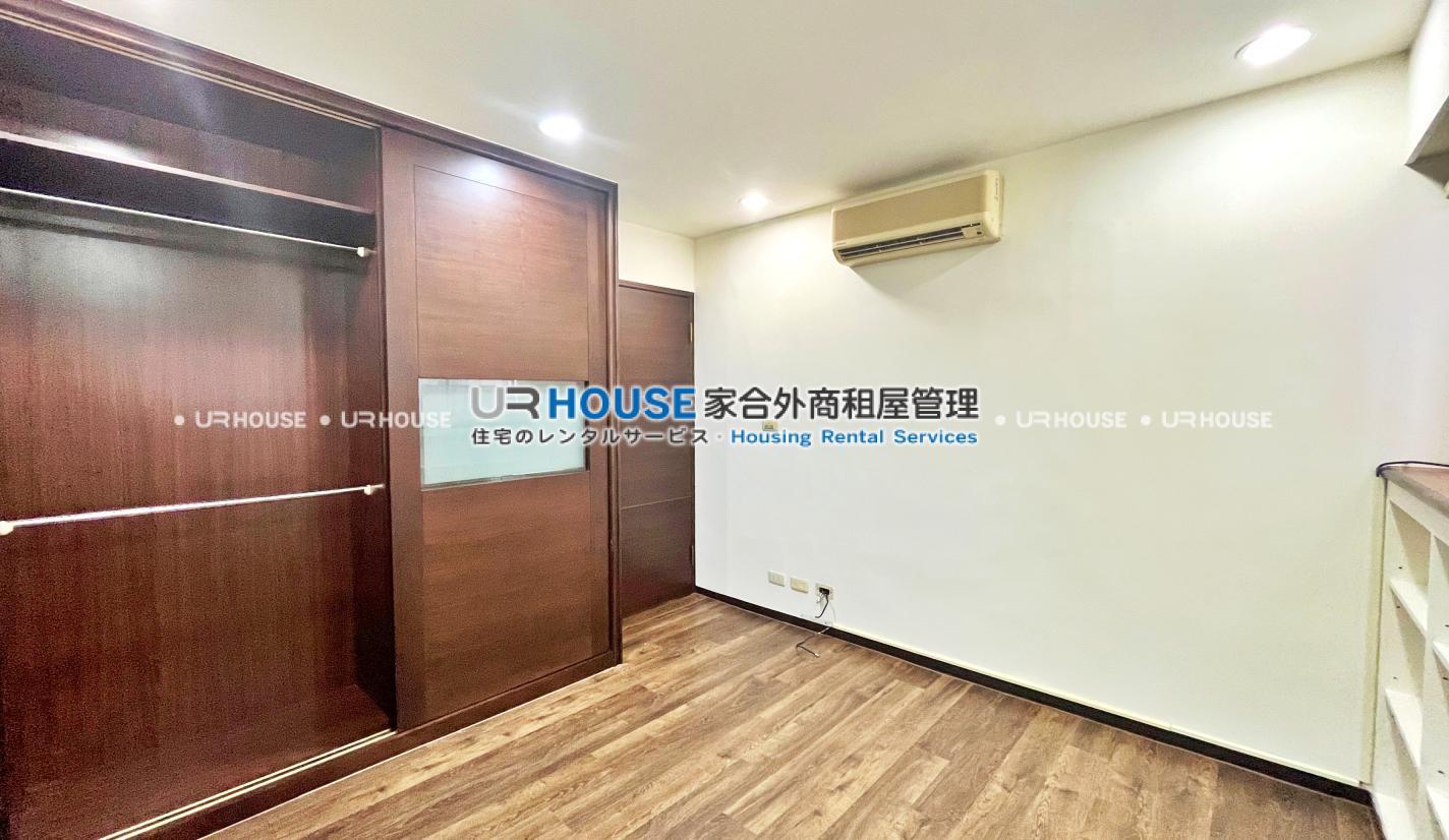 batch_guest br (4).jpg