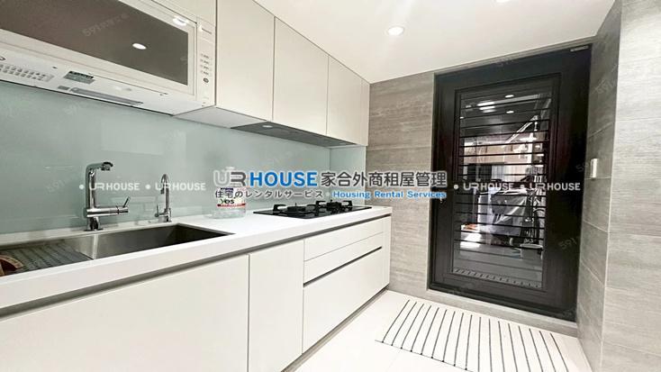 messageImage_1758530480613.jpg