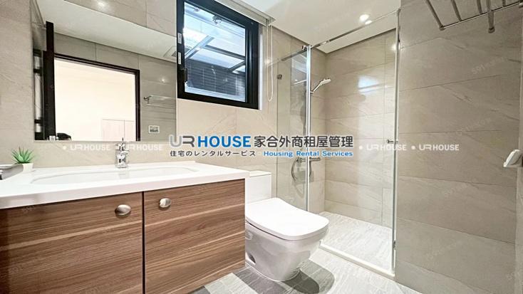 messageImage_1758530499788.jpg