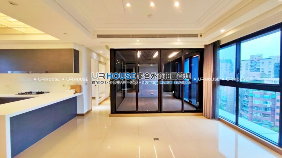 batch_03livingroom (2).jpg