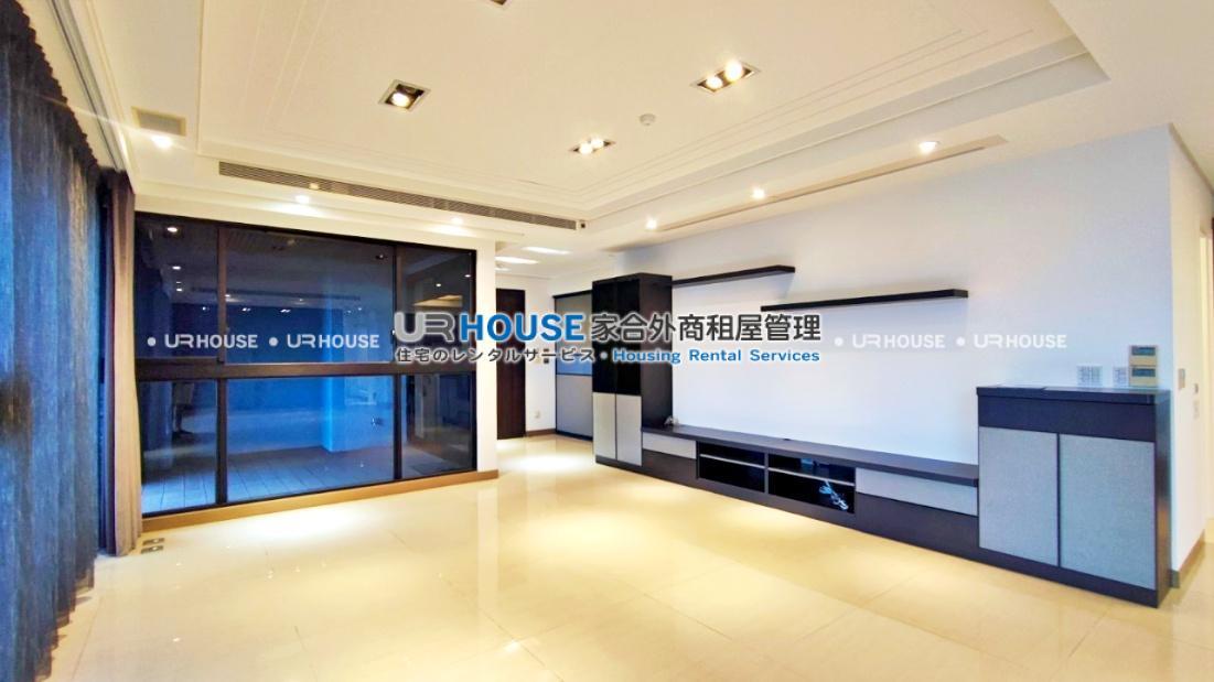 batch_03livingroom (1).jpg