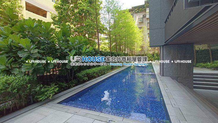 ebbdfb93652f3a7119bb95f696ea37d5-watermarked.jpg