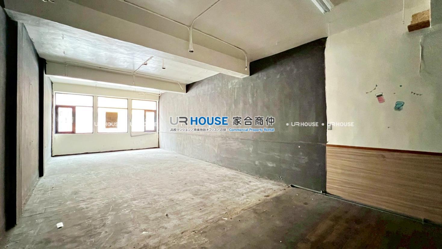 LINE_ALBUM_板橋中正路店面_250513_5.jpg
