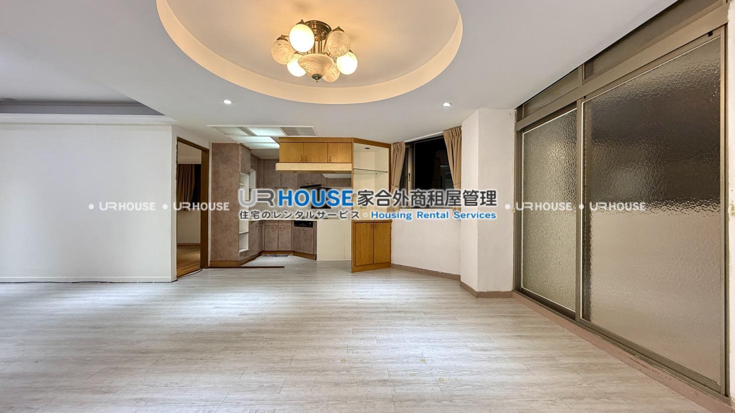 3D6484F9-8936-49EA-BB95-9E5F7607E096.jpg