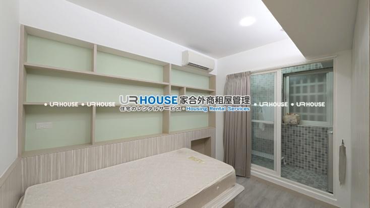 11e5cad805933bb58d124c2f.jpg