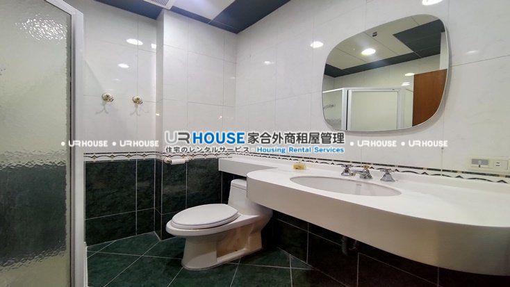 b63b715e623685d8560701e4402298a8-watermarked.jpg