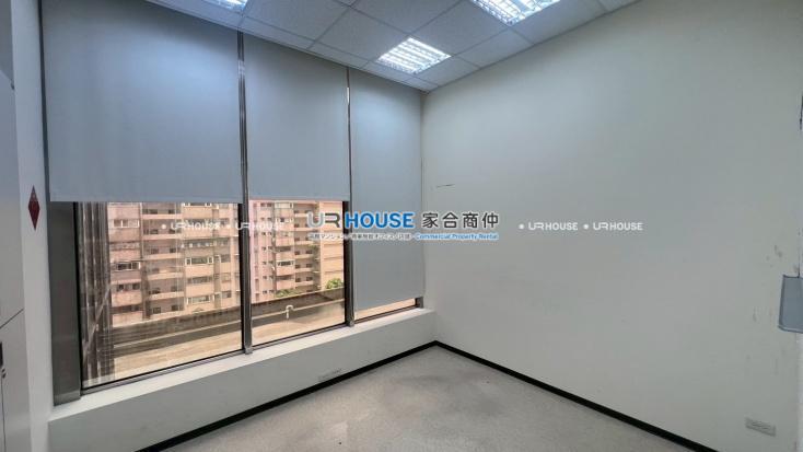 LINE_ALBUM_重陽路120號7樓右邊_250813_1.jpg