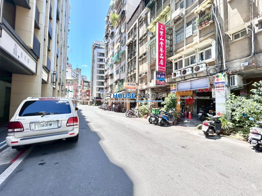 LINE_ALBUM_長安雋店面_250829_10.jpg