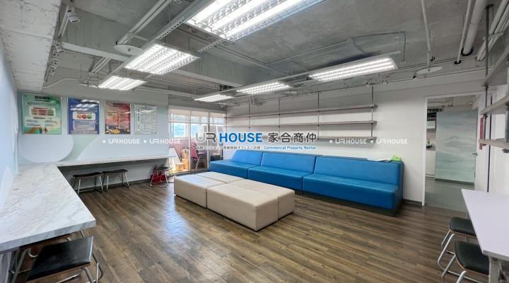 LINE_ALBUM_910基隆路二段125號13樓之2_250910_1.jpg