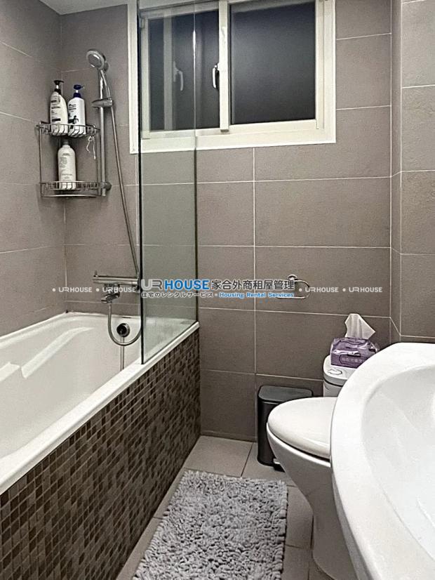 9BA97733-5597-42DE-8C74-DD0B75F64182.jpg