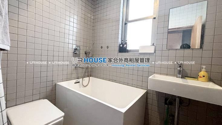 LINE_ALBUM_南京東路五段_251003_13.jpg