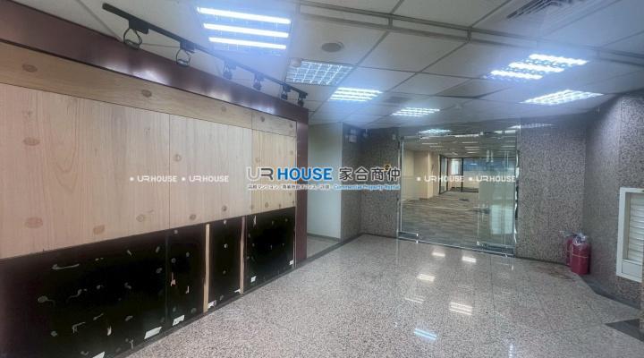 LINE_ALBUM_108 民生東路三段130巷9號7樓_251008_3.jpg