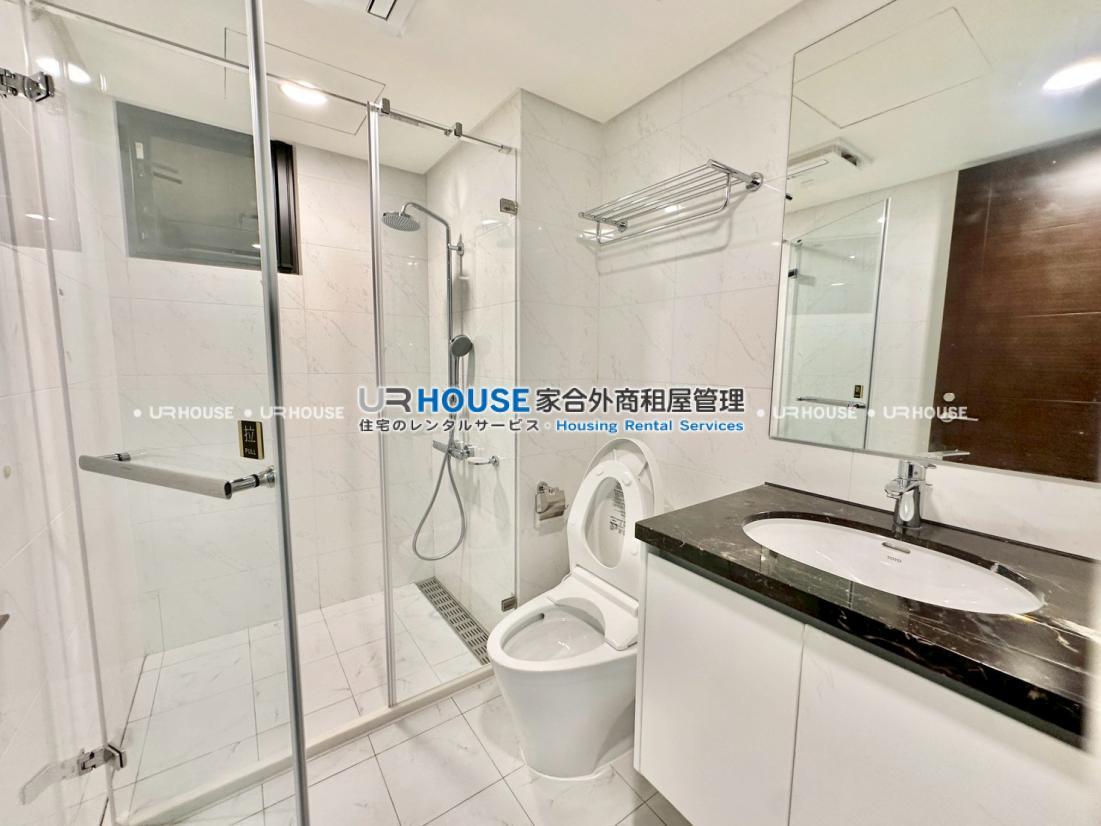 LINE_ALBUM_53號之3 13樓_251022_4.jpg