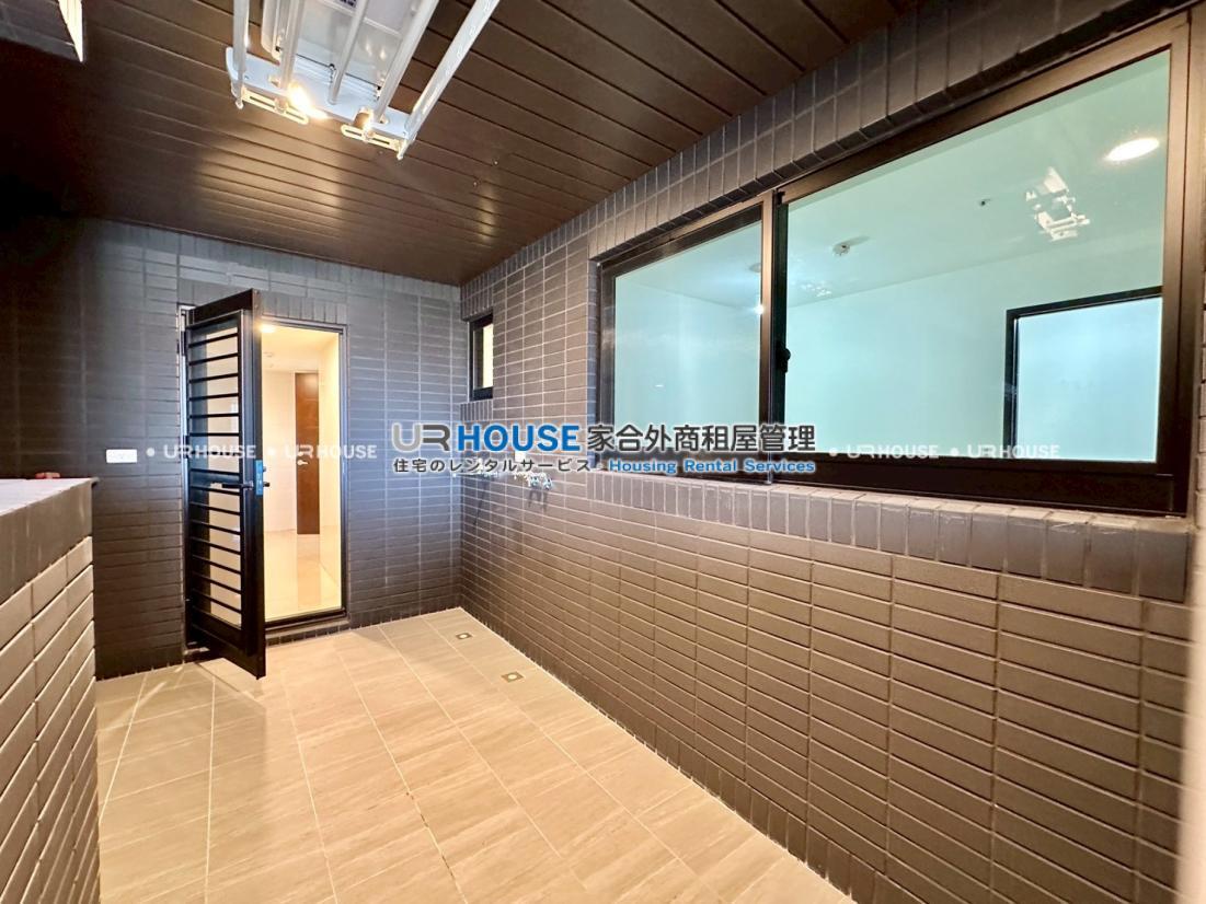 LINE_ALBUM_53號之3 13樓_251022_2.jpg