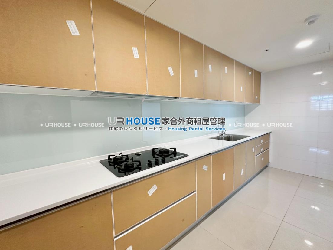 LINE_ALBUM_53號之3 13樓_251022_3.jpg