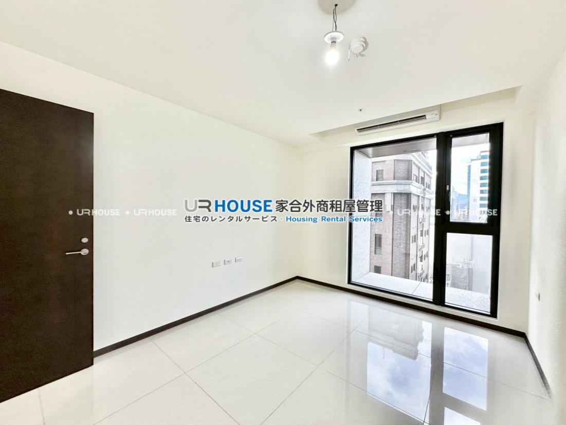 LINE_ALBUM_53號之3 13樓_251022_17.jpg