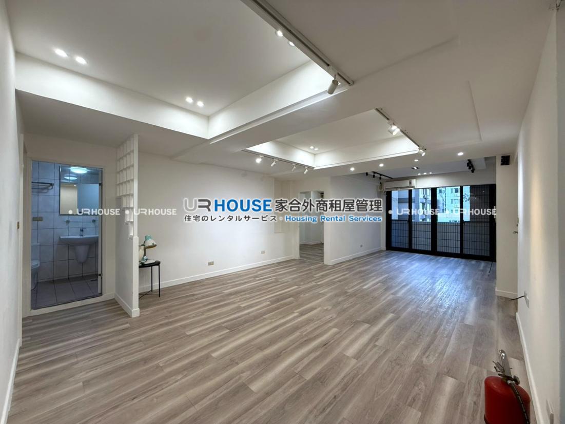 LINE_ALBUM_德惠街6號4F_260815_8.jpg