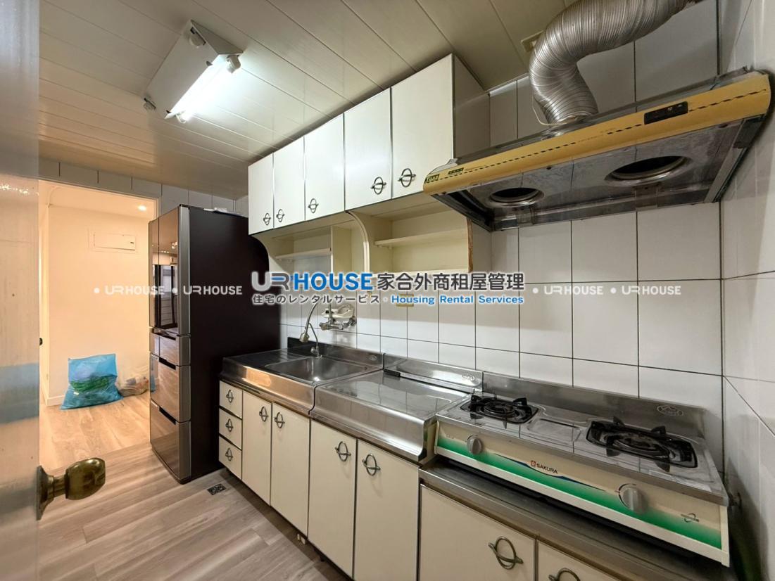 LINE_ALBUM_德惠街6號4F_260815_6.jpg