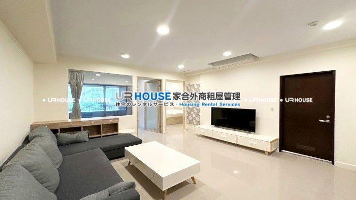 c59d3fe4a8d7ee44cd66d6b7e94f52cc-watermarked (1).jpg