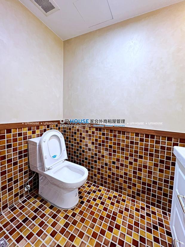 S__452296740_0.jpg