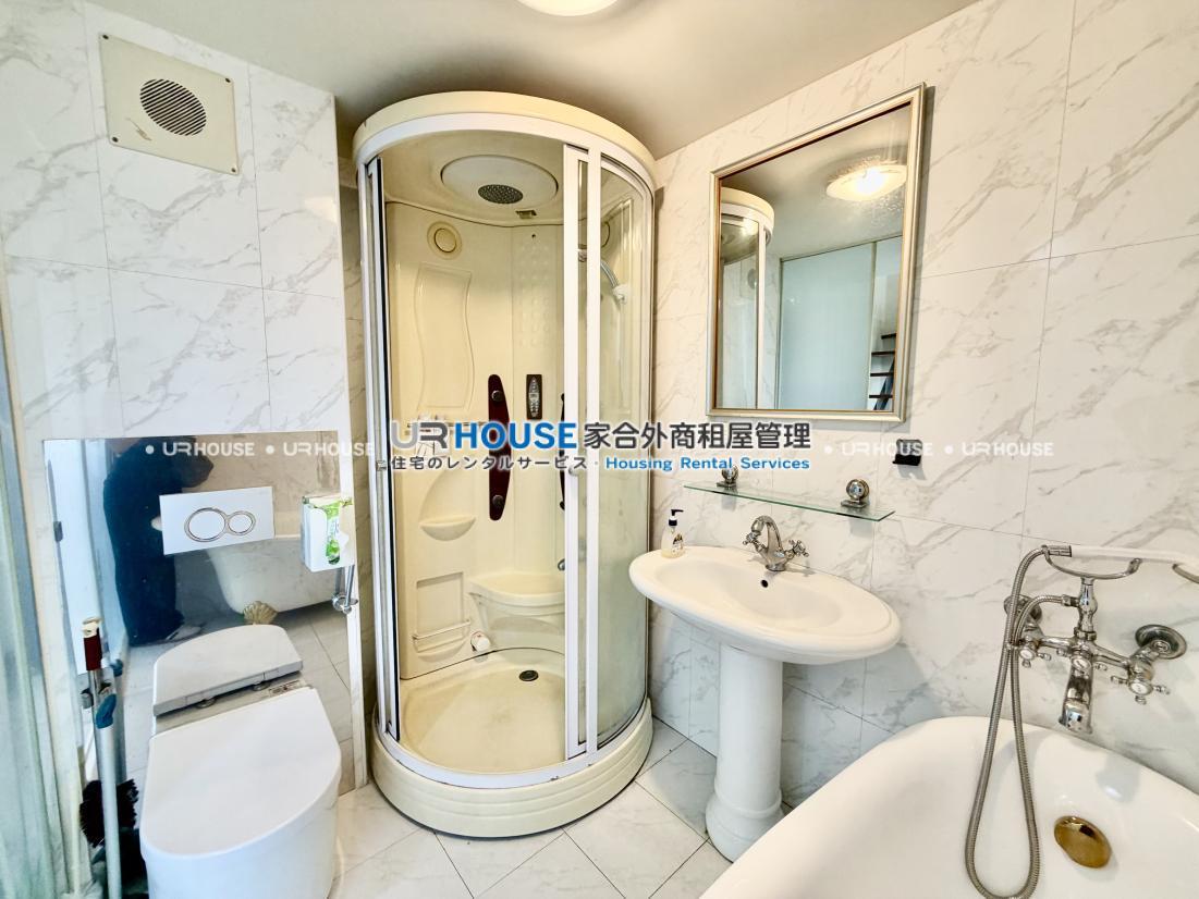 2DBA5D6C-8D87-4395-92B6-ADF07A5FEBD8_0.jpg