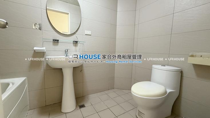 S__40984669_0.jpg