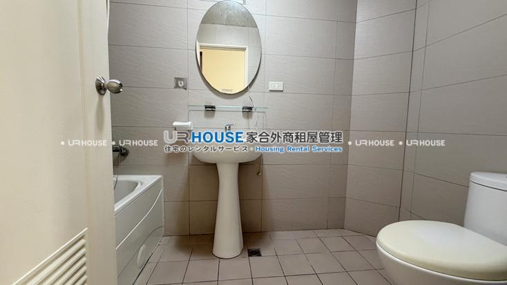 S__40984668_0.jpg