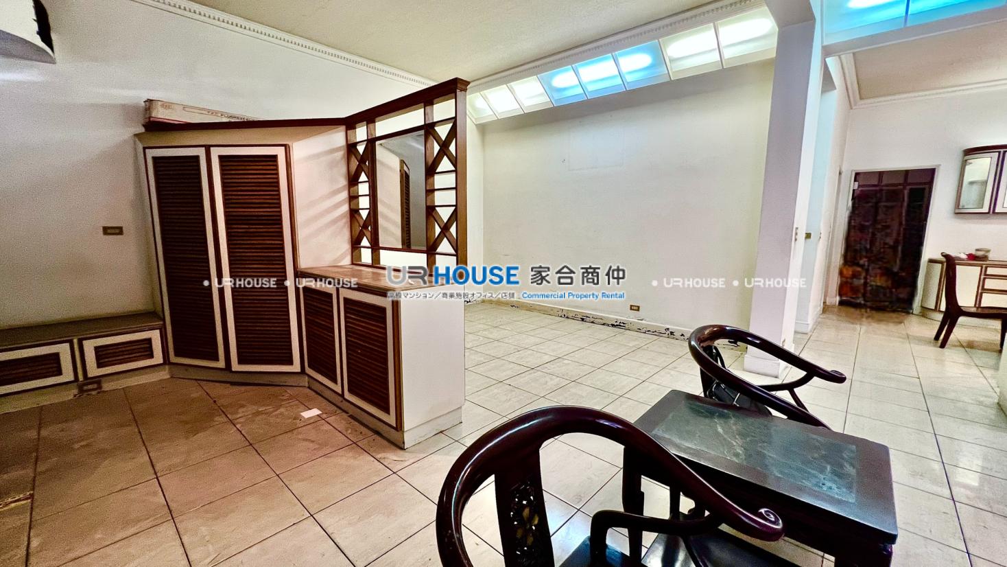 S__460455978_0-Photoroom.png