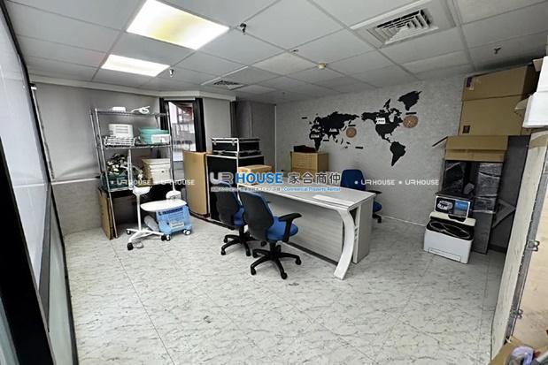 S__207904775_0.jpg