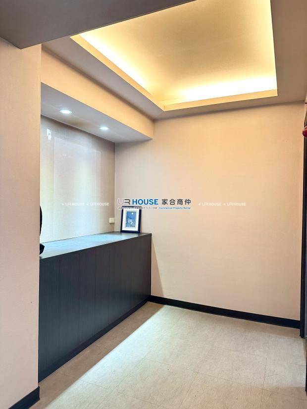 LINE_ALBUM_忠孝敦化樹海辦公_260519_13.jpg