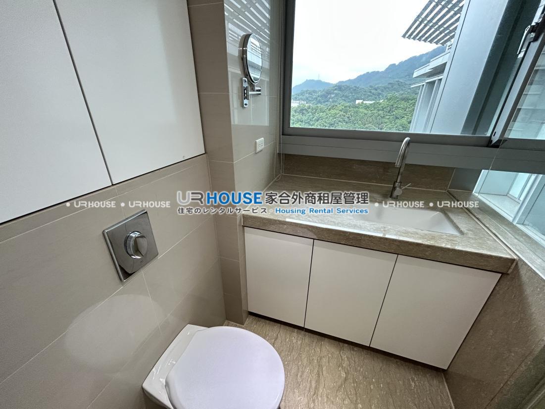E9C8717F-7DBD-4A17-A4E4-77FF7794DC01.jpg