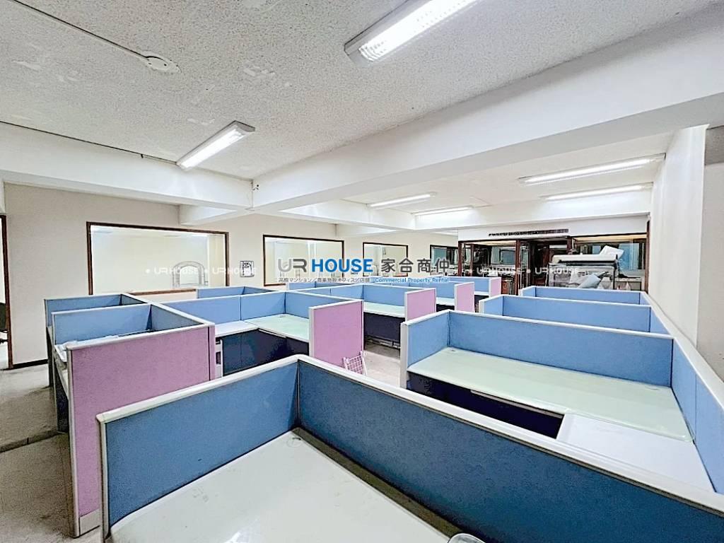 388052_0.jpg