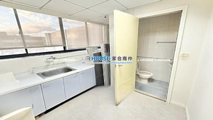 367d0156cd43e7b1fca27f2e.jpg