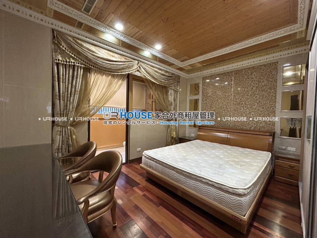 S__73752646_0.jpg