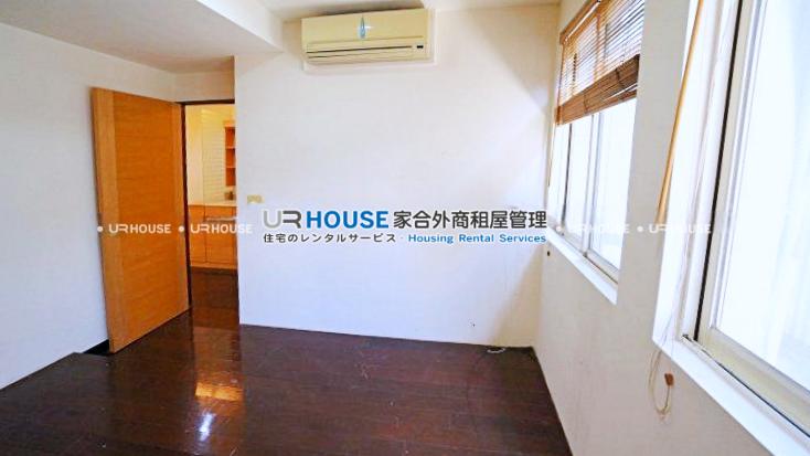 7e9b6a9d3a846ffd8fb237632099e428-watermarked-Photoroom.png