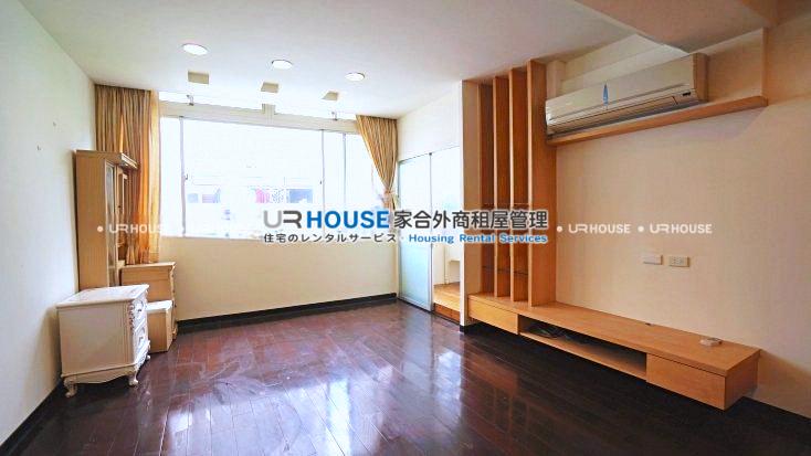 7df15c3b8a63f2ba40a66f3a295b65a0-watermarked-Photoroom.png