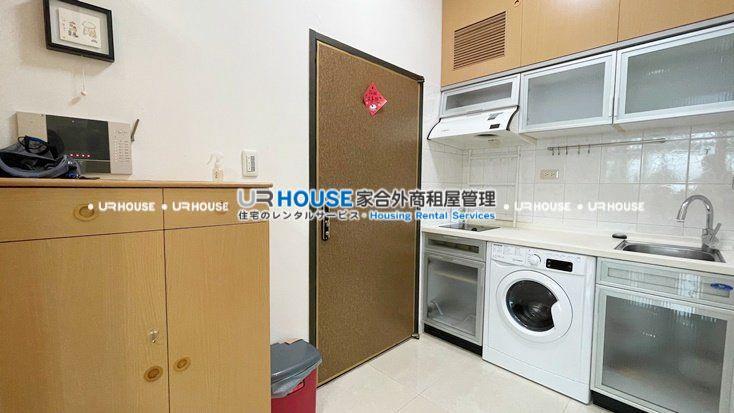 261c82b9570621c3e49d2c61239dbf02-watermarked.jpg