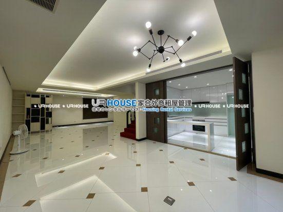 9a44d23a985362700cba1804462681a5-watermarked.jpg