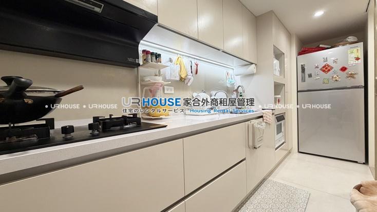 S__48619542_0.jpg