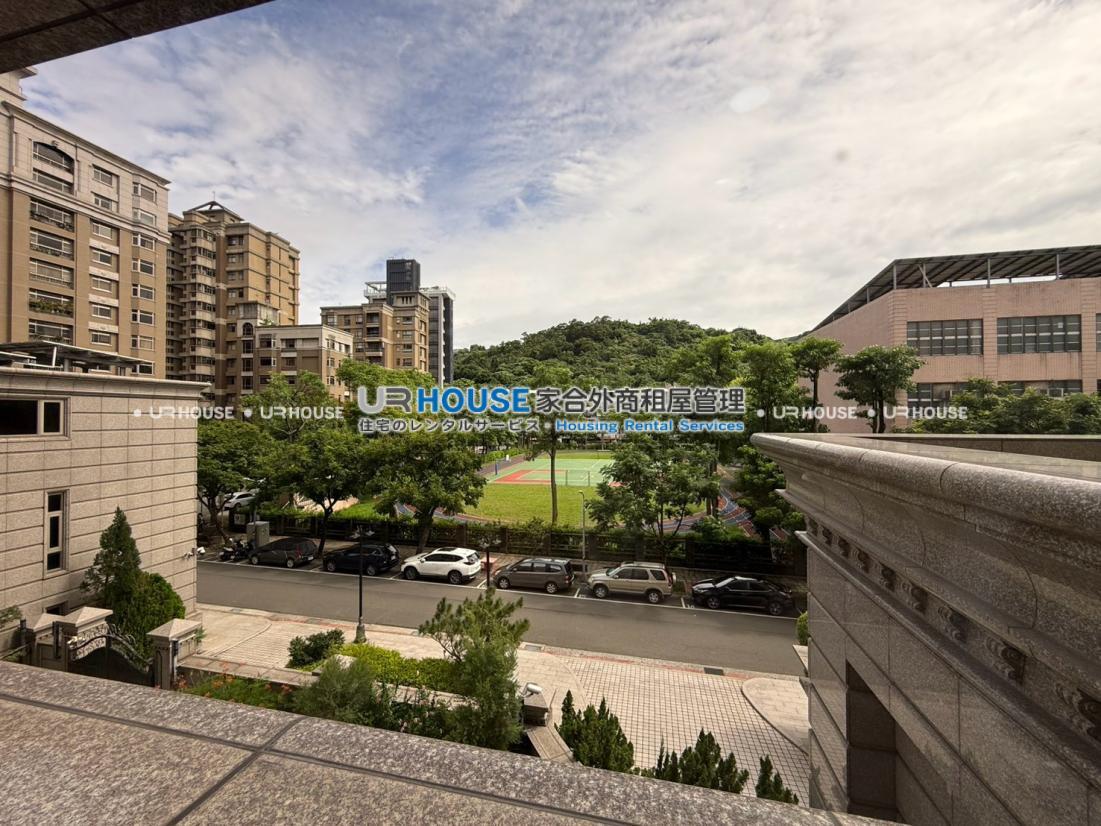 LINE_ALBUM_皇鼎麗園3-士東路266巷15弄3號3F_260827_23.jpg